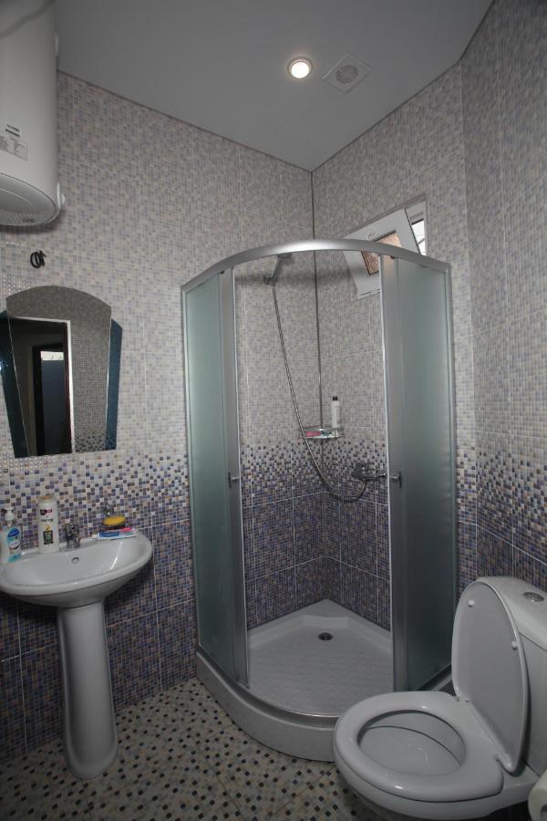 John'S Hotel Szuhumi Kültér fotó
